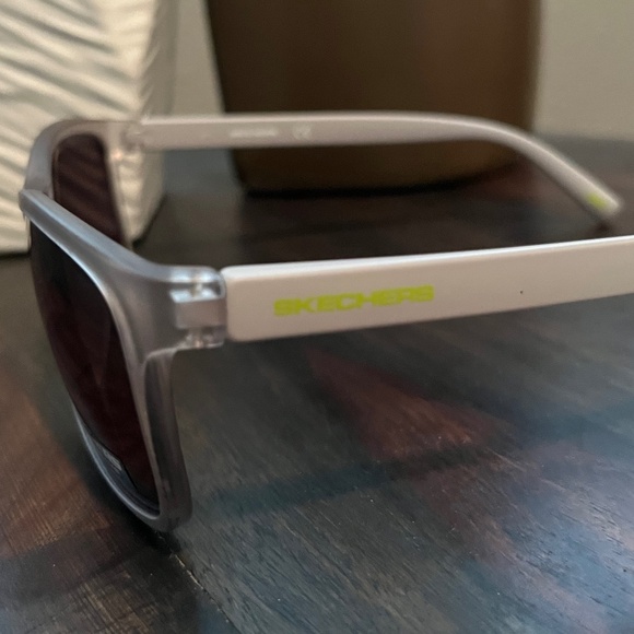 SKECHERS Men's Frosted Black Sunglasses NEW - Picture 10 of 11